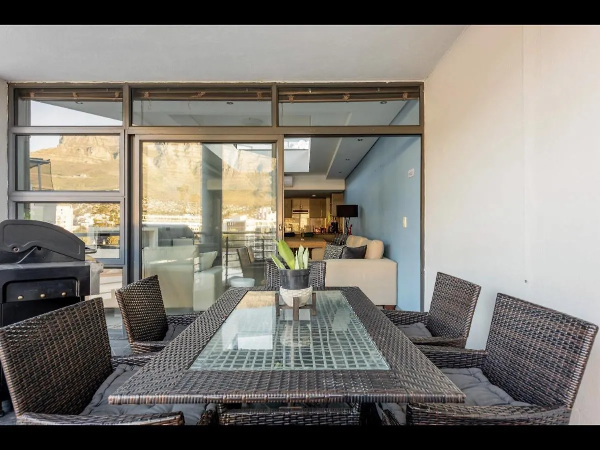 Stylish Penthouse In The Mothercity Cape Town 0*,  Güney Afrika